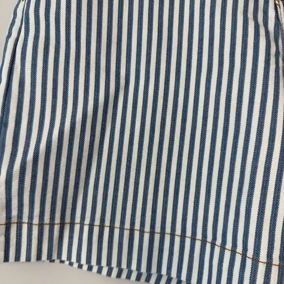 Chicos 2 Denim Mercado Trouser Shorts Women's Sz 12 Blue White Stripe 6.5 Inseam - Picture 3 of 10